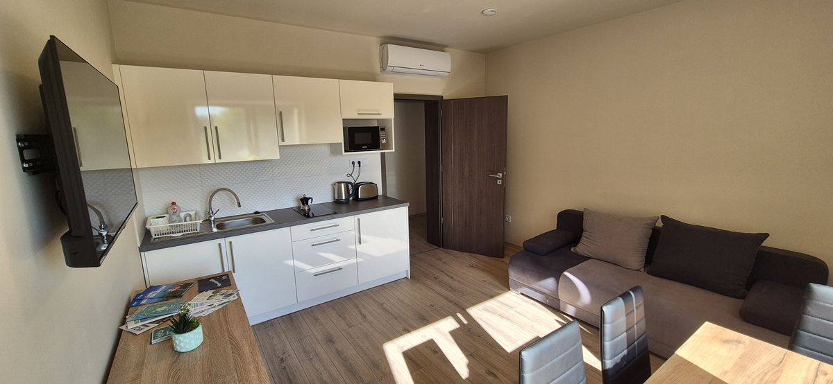 étkezősarok az apartmanban – Maycherry Apartments Siófok (ap2)