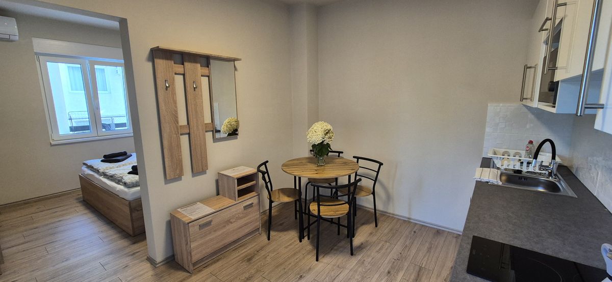 étkezősarok az apartmanban – Maycherry Apartments Siófok (ap3)