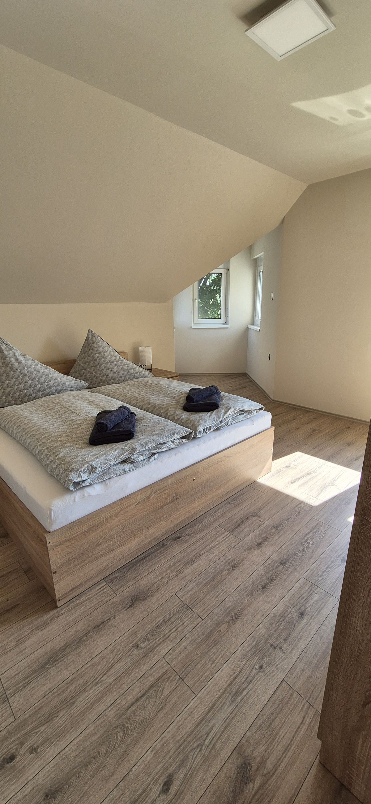 étkezősarok az apartmanban – Maycherry Apartments Siófok (ap4)